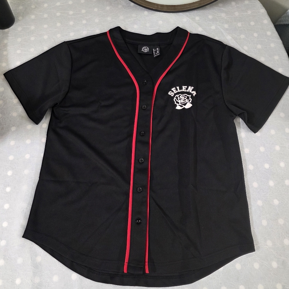 Selena Shirt Womens S/M Como La Flor Black Red White Rose Womens Jersey